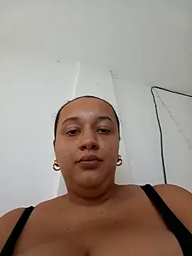 Snapshot of Miss-boobs chatting on February 2025 07:52:02 PM Miss-boobs online show from February 2025 07:52:02 PM
