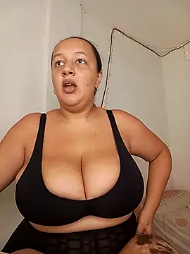 Snapshot of Miss-boobs chatting on March 2025 07:53:02 PM Miss-boobs online show from March 2025 07:53:02 PM