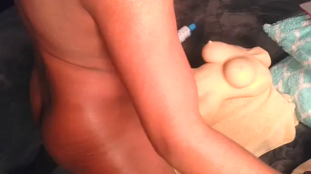 Carolinayoungin online show from January 2025 11:07:01 PM