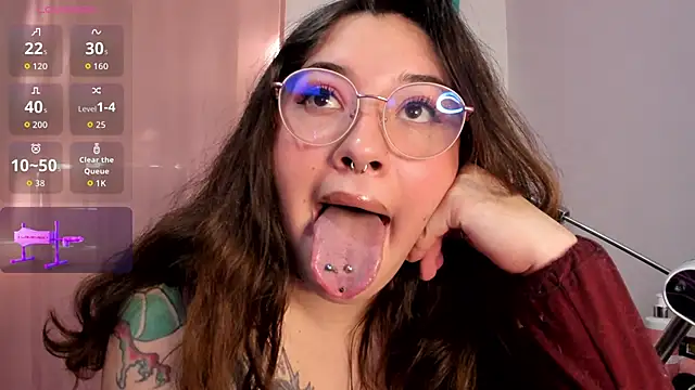 Snapshot of chubby_vanniie_ chatting on April 2026 08:17:02 PM chubby vanniie online show from April 2026 08:17:02 PM