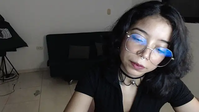 Putaku San online show from November 2025 03:39:01 AM