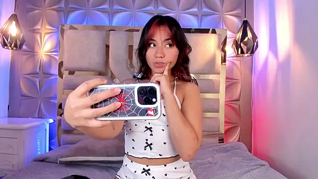 Snapshot of nahia_low chatting on February 2025 04:00:02 AM nahia low online show from February 2025 04:00:02 AM