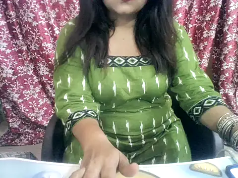 Snapshot of Lusty_Wife1 chatting on June 2026 10:52:01 AM Lusty Wife1 online show from June 2026 10:52:01 AM