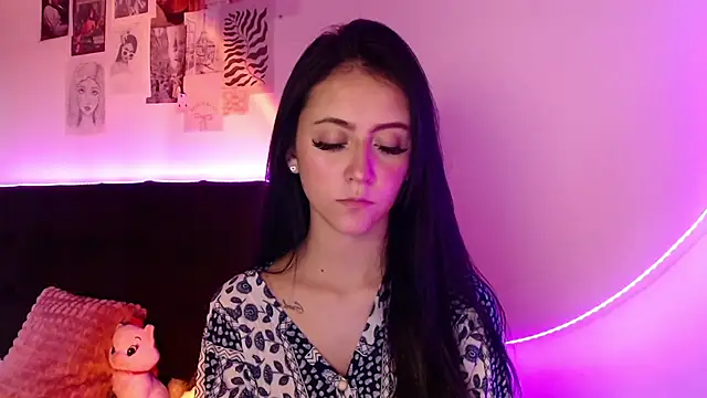 Snapshot of Coralinnee_ chatting on March 2025 07:26:02 PM Coralinnee  online show from March 2025 07:26:02 PM