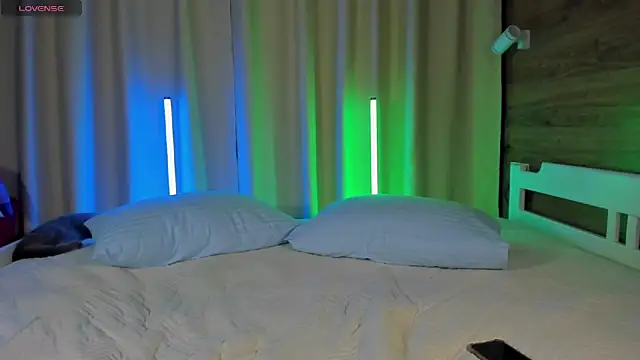 Snapshot of Elizabeth_Hottie_ chatting on January 2025 11:22:02 PM Elizabeth Hottie  online show from January 2025 11:22:02 PM