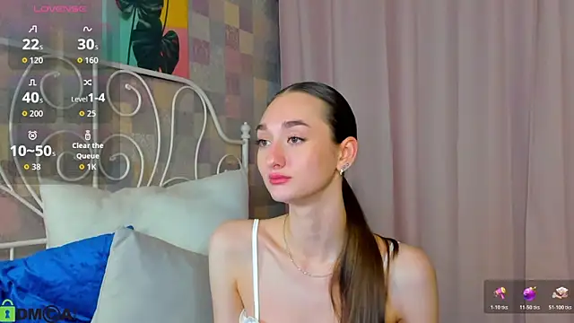 Kelly Powell online show from November 2025 02:20:01 AM