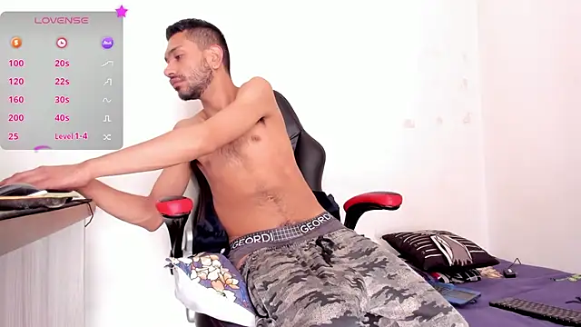 Aron Baylor online show from December 2025 06:01:02 PM