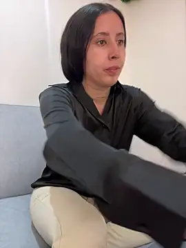 Snapshot of marthina_thompsson chatting on December 2024 01:11:02 PM marthina thompsson online show from December 2024 01:11:02 PM