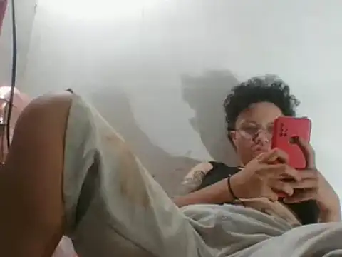 Snapshot of EdenJupiter chatting on December 2024 05:51:02 AM EdenJupiter online show from December 2024 05:51:02 AM