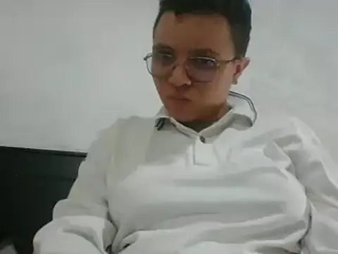 Snapshot of EdenJupiter chatting on October 2025 04:16:01 AM EdenJupiter online show from October 2025 04:16:01 AM