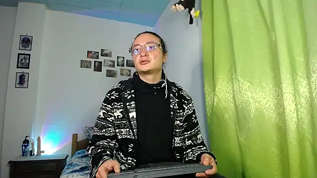 Snapshot of monkeywillwhite chatting on November 2025 02:03:02 AM monkeywillwhite online show from November 2025 02:03:02 AM