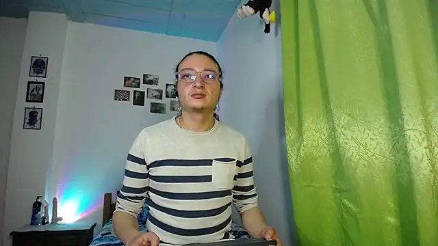 Snapshot of monkeywillwhite chatting on November 2025 02:12:01 AM monkeywillwhite online show from November 2025 02:12:01 AM