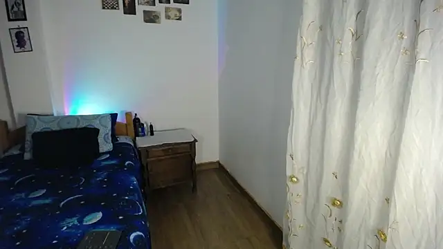 Snapshot of monkeywillwhite chatting on February 2026 02:07:02 AM monkeywillwhite online show from February 2026 02:07:02 AM