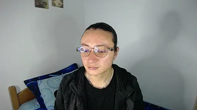 Snapshot of monkeywillwhite chatting on May 2026 04:06:02 AM monkeywillwhite online show from May 2026 04:06:02 AM