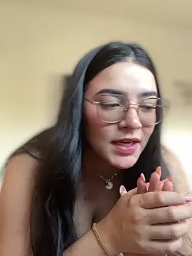 Lia flowers online show from February 2025 10:21:02 PM