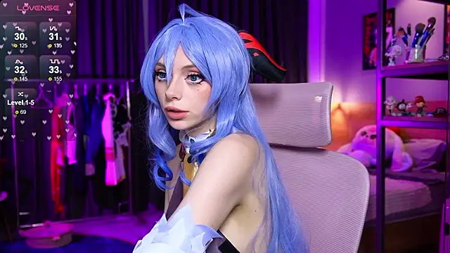 HolliWould  online show from February 2026 11:27:01 AM