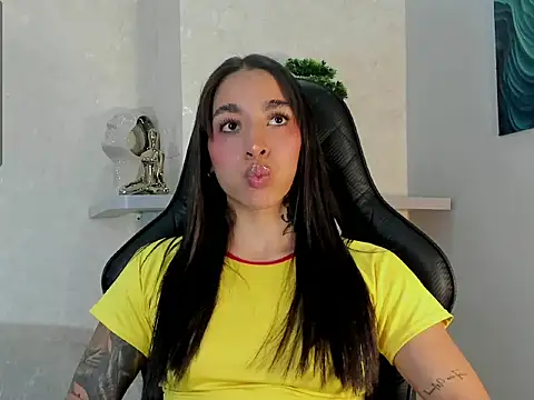 KAYLA BATISTA online show from July 2026 11:58:01 PM