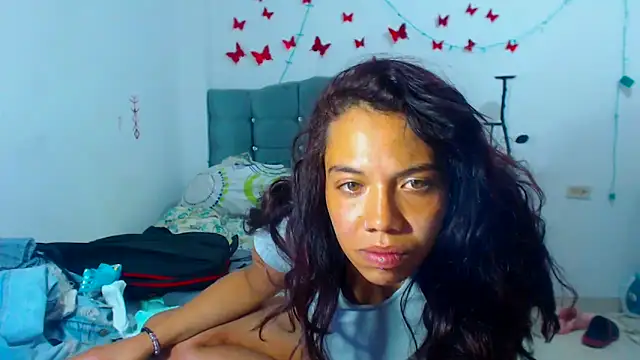 AmaraRoberts420 online show from February 2025 04:18:02 AM