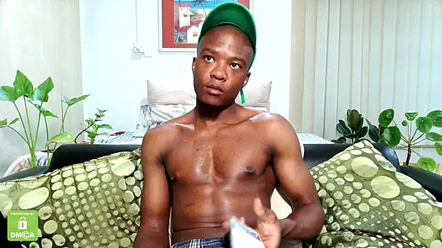 iCrushYenu online show from December 2024 12:52:01 AM