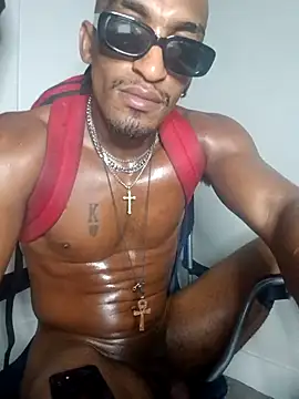 AndreMillz69 online show from October 2025 07:16:01 AM