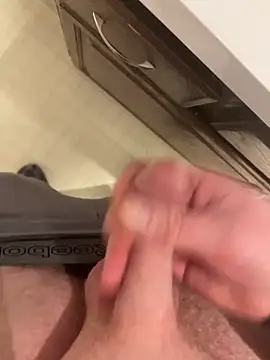 madman11222 online show from February 2025 06:00:01 AM