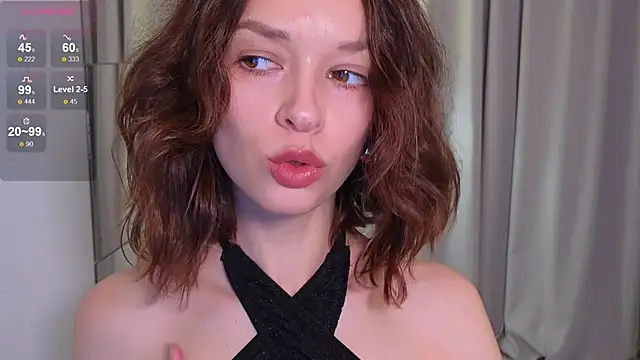 Snapshot of VivianLy_ chatting on January 2025 08:04:02 AM VivianLy online show from January 2025 08:04:02 AM