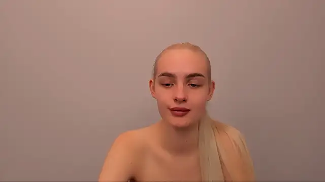 Snapshot of OliviaKisss chatting on December 2025 09:11:01 PM OliviaKisss online show from December 2025 09:11:01 PM