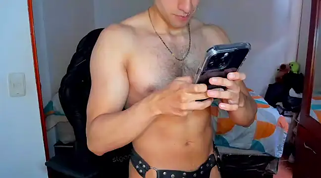 Tommy Bred online show from March 2025 03:37:02 PM