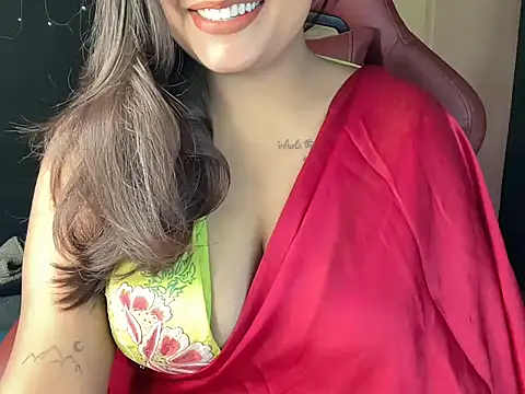 Snapshot of shanayaaa_1 chatting on December 2024 06:30:02 PM shanayaaa 1 online show from December 2024 06:30:02 PM