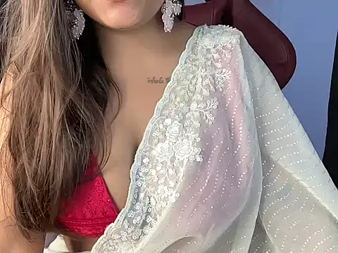 Snapshot of shanayaaa_1 chatting on March 2025 09:59:02 PM shanayaaa 1 online show from March 2025 09:59:02 PM