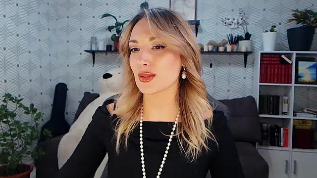 MillaXQueen online show from February 2026 03:24:02 PM