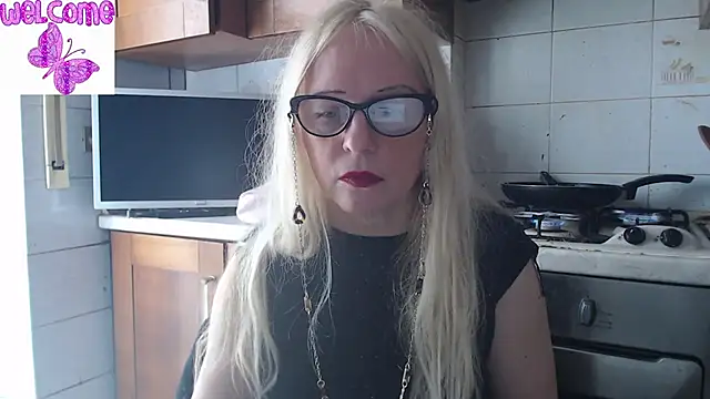 martachatte online show from March 2025 12:46:01 PM