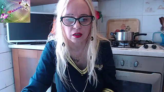 martachatte online show from September 2025 08:26:01 AM