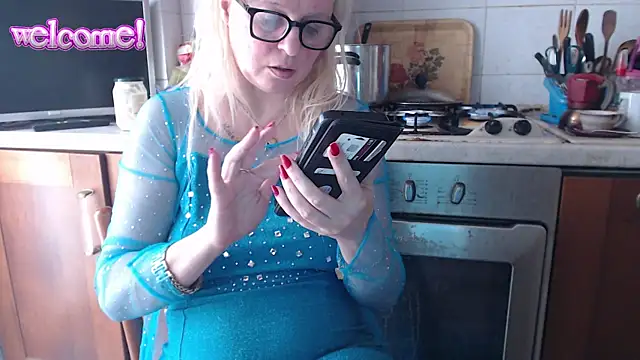 martachatte online show from April 2026 07:45:01 AM