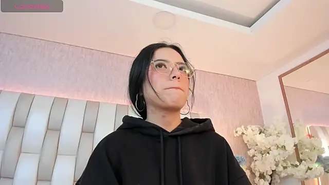 Rebeca jones online show from February 2025 01:22:02 PM