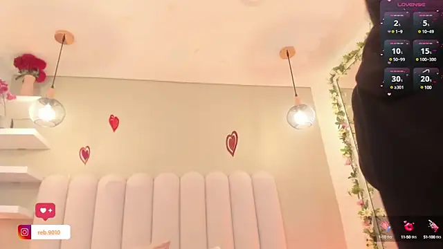 Rebeca jones online show from March 2025 12:34:01 PM