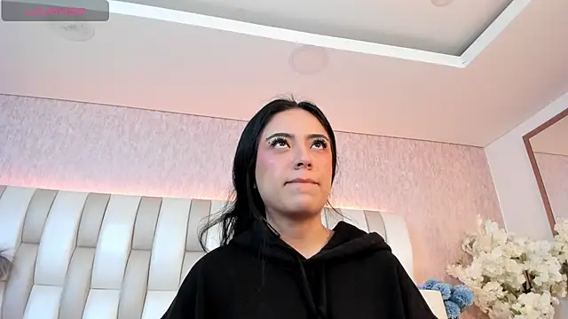 Rebeca jones online show from March 2025 01:06:02 PM