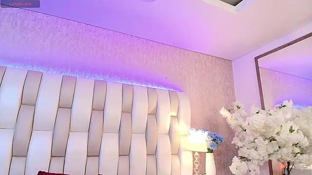 Rebeca jones online show from March 2025 12:04:02 PM