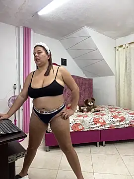 Rossestoner online show from April 2026 03:40:02 AM