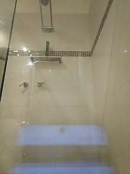 stiffandlubedxh online show from April 2026 10:25:02 PM