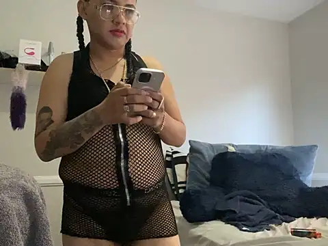 Snapshot of sexy_gin chatting on March 2025 02:24:01 PM sexy gin online show from March 2025 02:24:01 PM