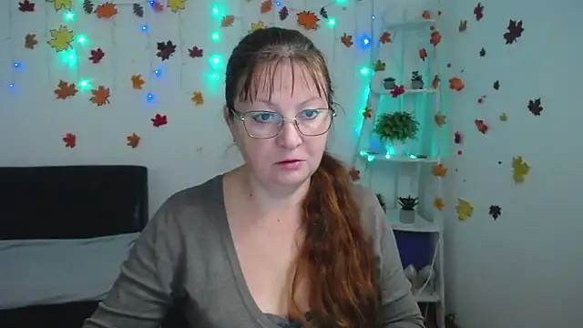 VanessaHotts online show from November 2025 06:02:02 AM