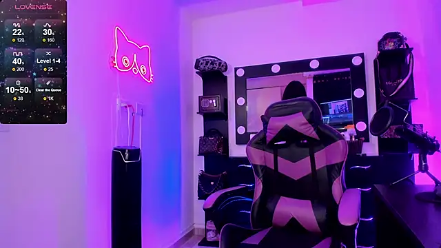 Snapshot of miss_kitty chatting on May 2026 12:49:02 AM miss kitty online show from May 2026 12:49:02 AM