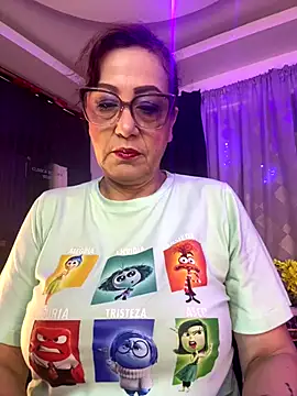 Snapshot of lonely_shewolf chatting on September 2025 04:00:01 PM lonely shewolf online show from September 2025 04:00:01 PM