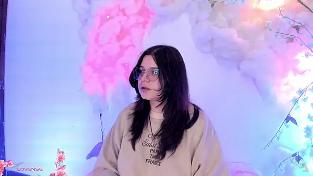 Mey moon online show from January 2025 11:43:02 PM