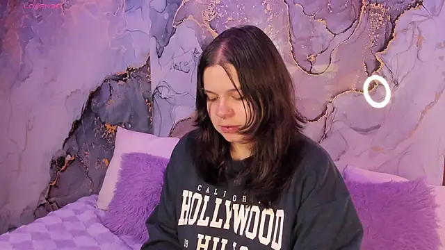 Mey moon online show from February 2026 03:33:01 AM