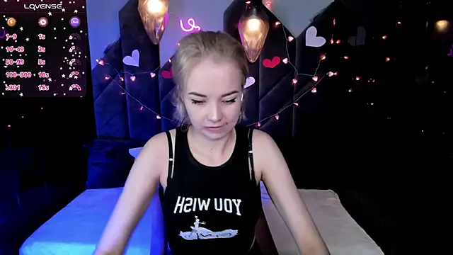 StephanieSweety online show from February 2025 05:11:02 PM