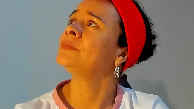 Sami Hotie1 online show from October 2025 11:33:01 PM