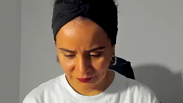 Sami Hotie1 online show from November 2025 08:51:01 PM