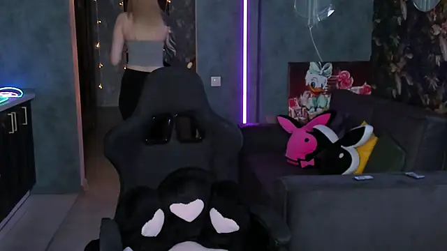 Snapshot of Blckmirrorr chatting on February 2026 02:23:01 AM Blckmirrorr online show from February 2026 02:23:01 AM